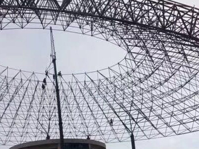 新疆篮球馆球形网架厂家价格